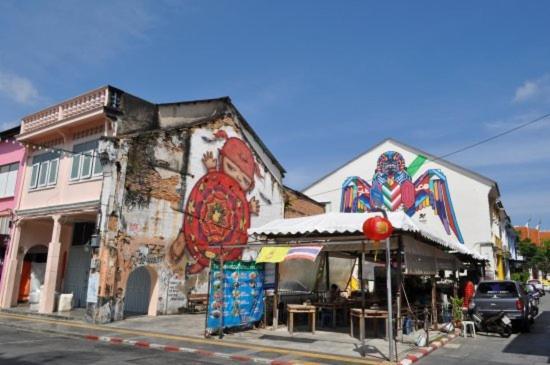 Hotel October Phuket Exterior photo