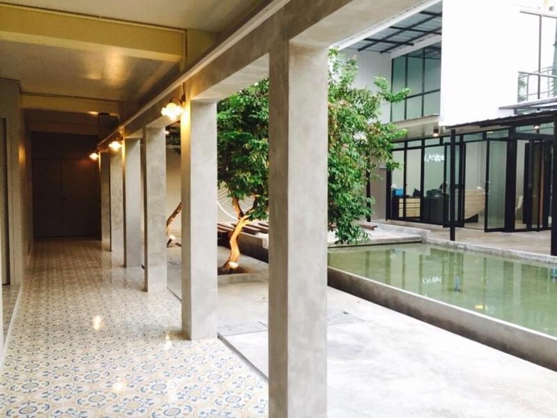 Hotel October Phuket Exterior photo