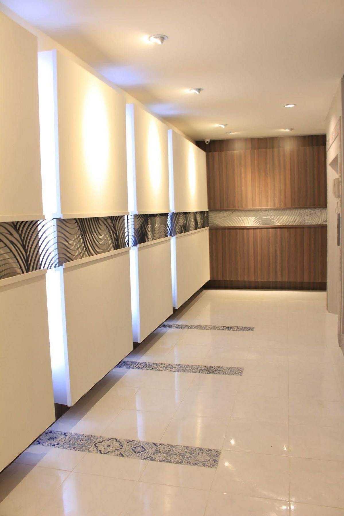 Hotel October Phuket Exterior photo